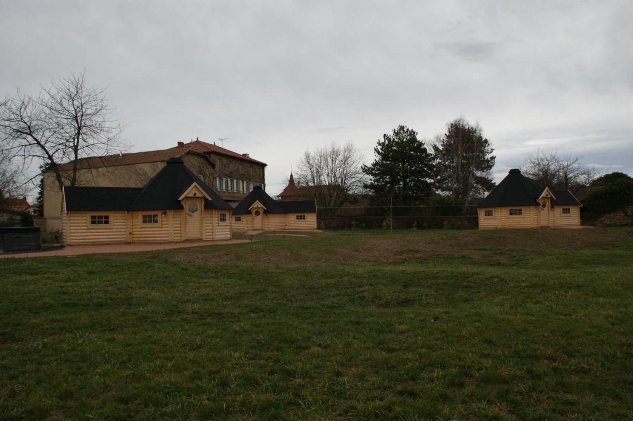 Les Cabanes Du Grand Nord Pradines  Exterior photo