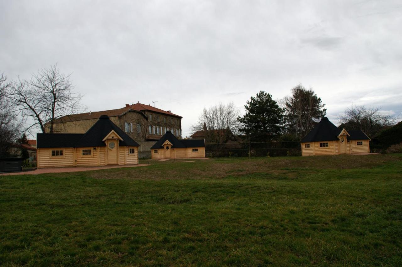 Les Cabanes Du Grand Nord Pradines  Exterior photo