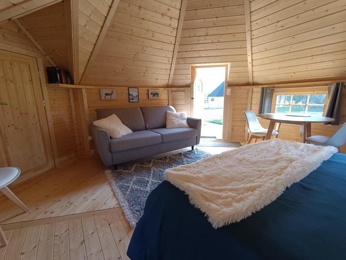 Les Cabanes Du Grand Nord Pradines  Exterior photo